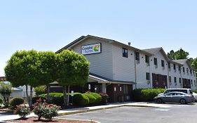 Coastal Inn And Suites